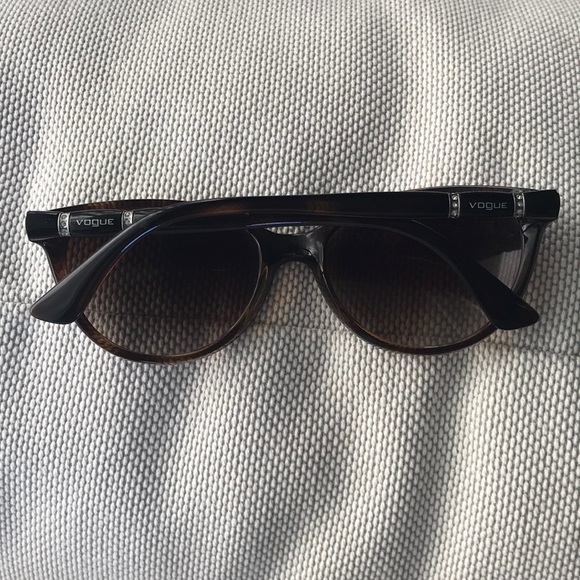 Sunglasses VOGUE - Picture 3 of 6